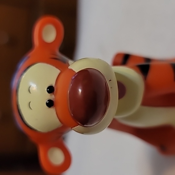 Disney Winnie The Pooh 3 inch Rubber Figure of Tigger, Train Works - Picture 6 of 7